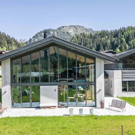 Chalet Contemporain Avec Sauna, Cheminee, Et Grand Jardin - Fr-1-343-243 Chamonix